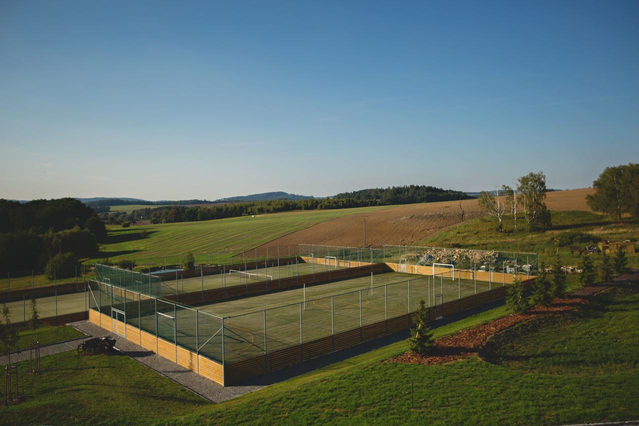 Statek česká lípa Myslovice Klatovy Exterior foto